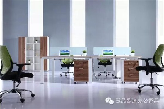 選擇辦公家具的最佳時期？
