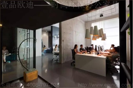 這么高逼格的辦公環(huán)境，我打滿分&mdash;&mdash;成都辦公家具廠家壹品歐迪分享
