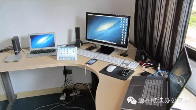 簡單3招，擺脫辦公桌下各種電源線雜亂困擾？
