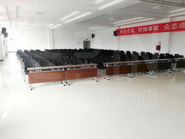 壹品歐迪企業(yè)辦公家具工程案例之內(nèi)江公交集團